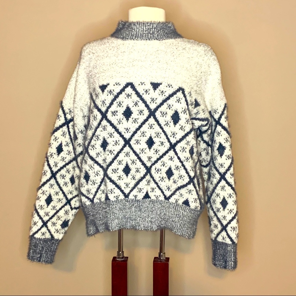 Hidden Alley | Eyelash Knit Mock Turtleneck
